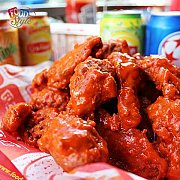 Open wings and soft drinks at Food Style Open wings and soft drinks at Food Style