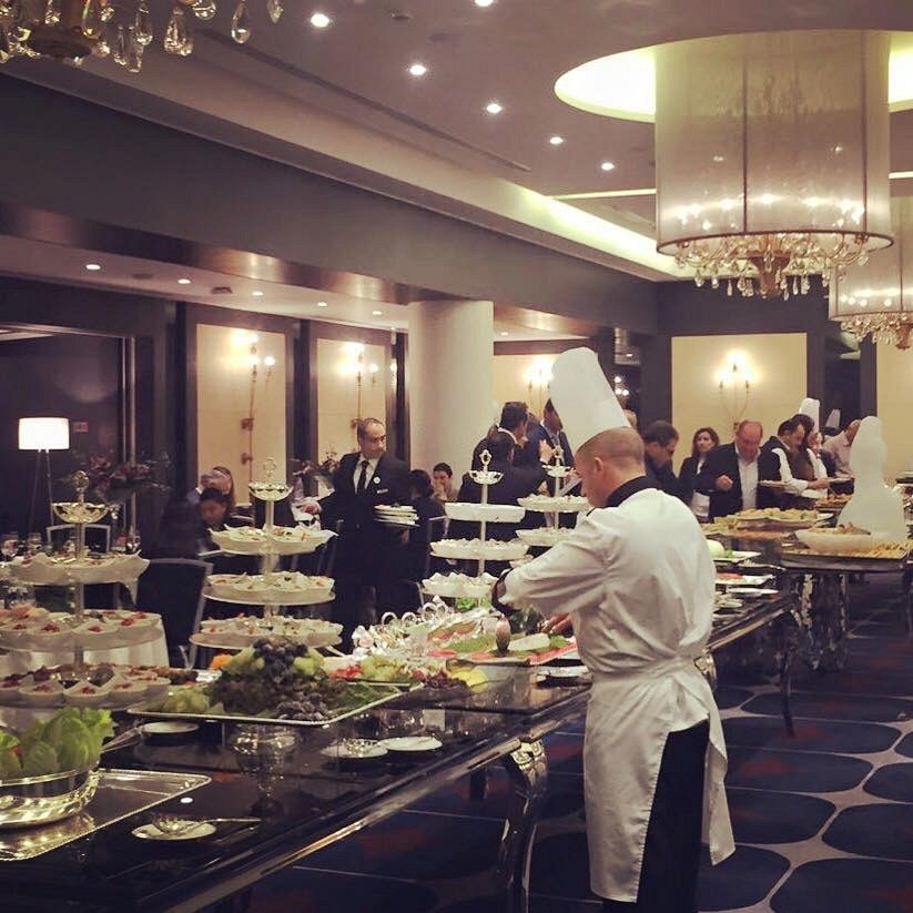 Sunday Lunch at Le Bristol Hotel « Lebtivity