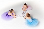 Dance class for Kids (Ages 4-9) Dance class for Kids (Ages 4-9)