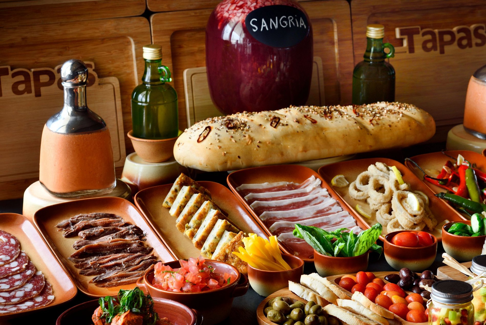 Tapas & Sangria Night every Friday at Hemingway's « Lebtivity