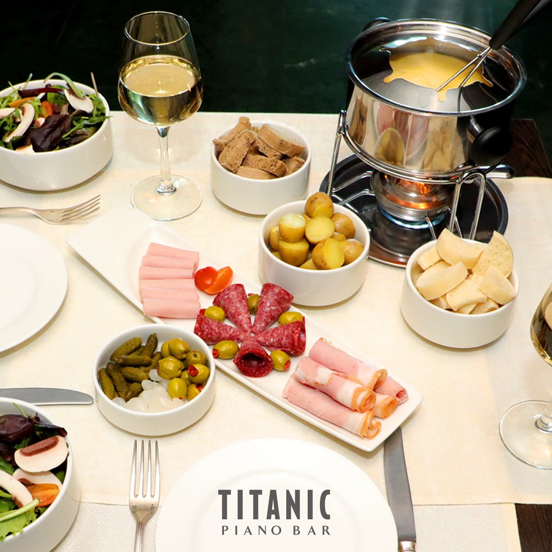 Fondue Nights at Titanic Piano Bar « Lebtivity